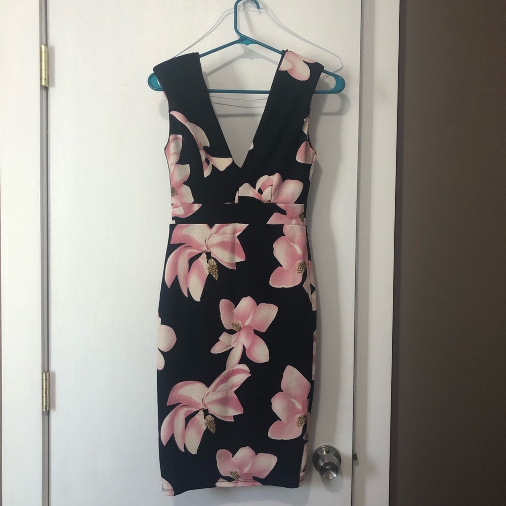 Knee length body con fitted dress. OR BEST OFFER